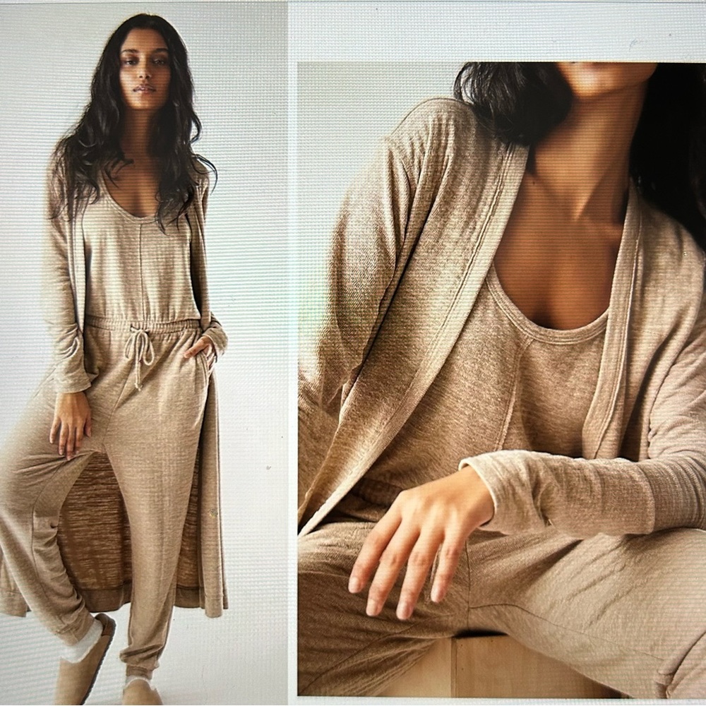 FREE PEOPLE BEACH JUMPSUIT “BICOASTAL JUMPSUIT” LIKE NEW CONDITION 🎉FINAL